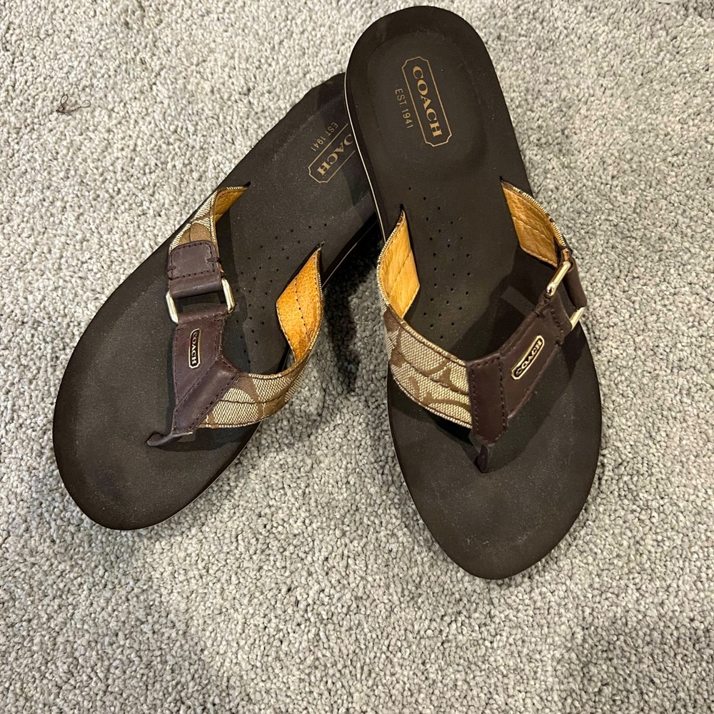 Coach flip flop sandals
